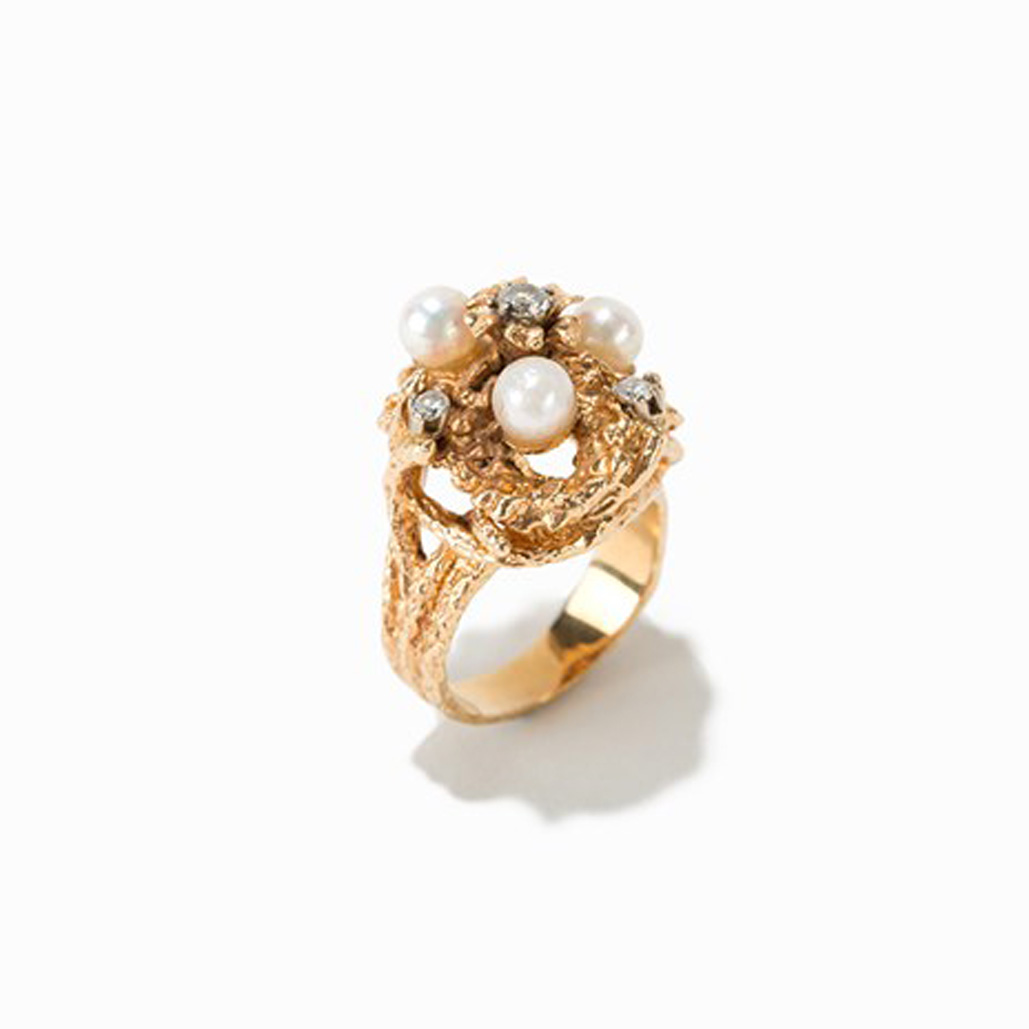 Damen-Goldring mit Perlen und Diamanten